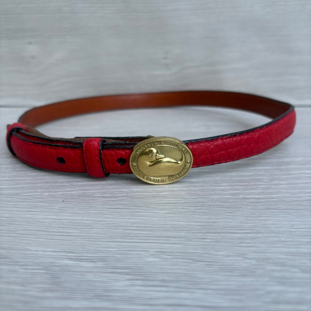 VTG Dooney & Bourke Belt 28 Red All Weather Leather Duck Buckle Narrow Timeless